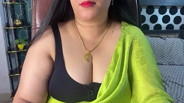 Snapshot of FlatVincy4 chatting on 11, 5, 2026 FlatVincy4 online show from 11, 5, 2026
