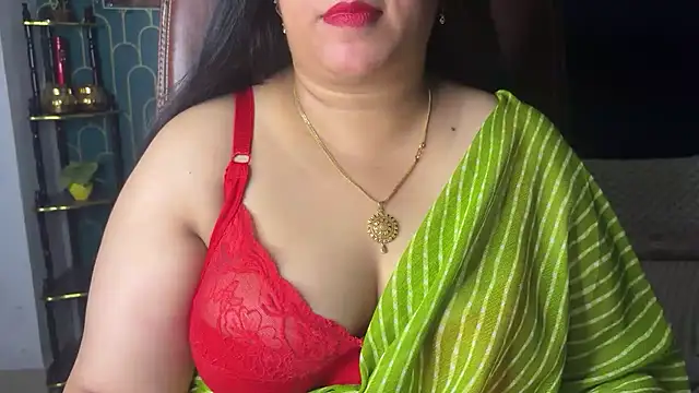 Snapshot of FlatVincy4 chatting on 7, 7, 2026 FlatVincy4 online show from 7, 7, 2026