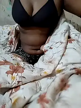 Snapshot of Looliya02 chatting on 18, 1, 2025 Looliya02 online show from 18, 1, 2025