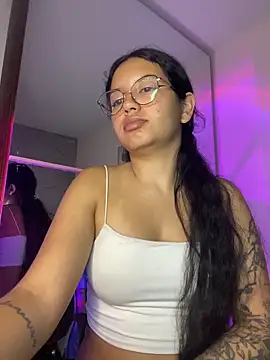 Snapshot of Rosita_forever_ chatting on 17, 4, 2026 Rosita forever online show from 17, 4, 2026