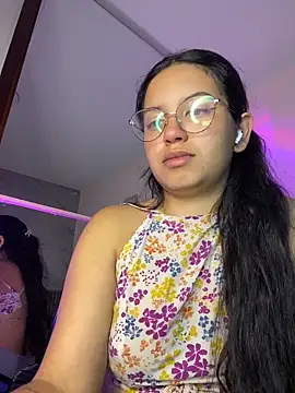 Snapshot of Rosita_forever_ chatting on 15, 5, 2026 Rosita forever online show from 15, 5, 2026