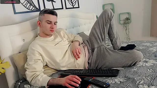 Devin Jay online show from 9, 2, 2025