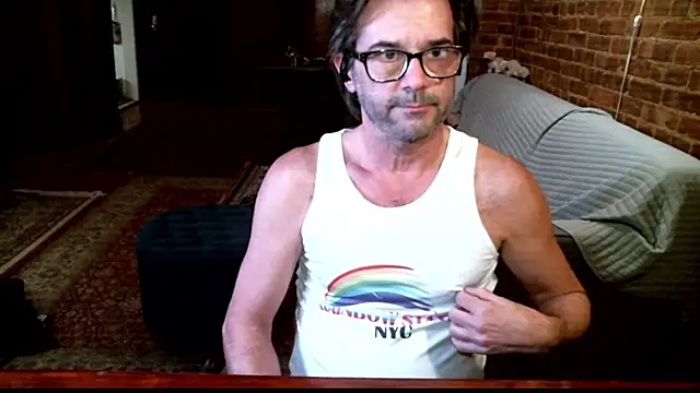 Johnny Bottoms online show from 5, 1, 2026