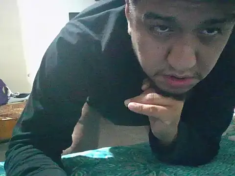 Snapshot of manolo666hot chatting on 28, 11, 2025 manolo666hot online show from 28, 11, 2025