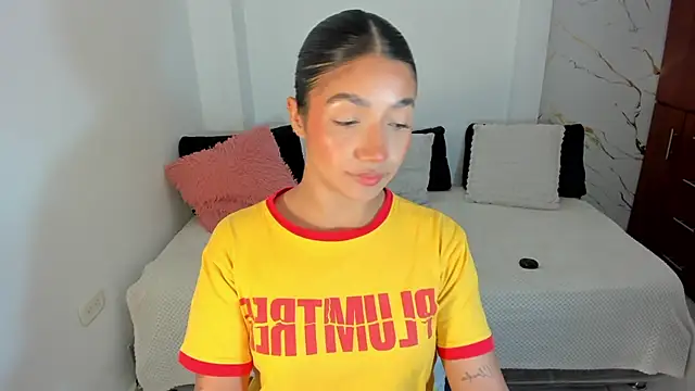 martina roldam online show from 17, 7, 2026