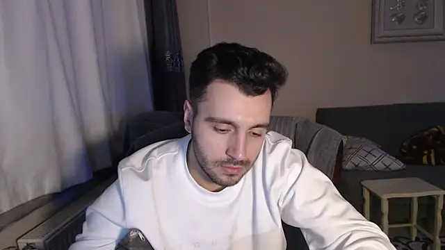 handsomeee04 online show from 2, 11, 2025