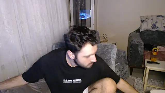 Snapshot of handsomeee04 chatting on 8, 6, 2026 handsomeee04 online show from 8, 6, 2026