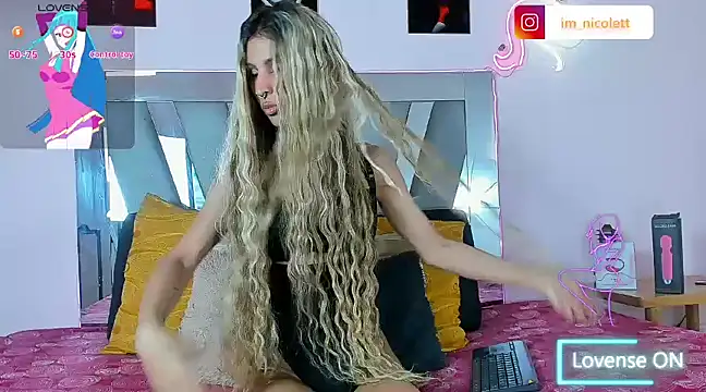 supradoll online show from 10, 3, 2025