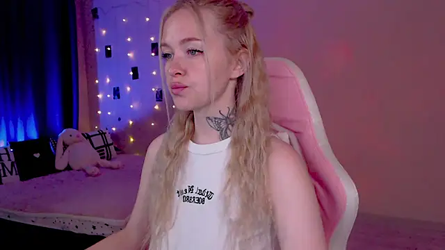 Snapshot of Naughty_Mable chatting on 5, 7, 2026 Naughty Mable online show from 5, 7, 2026