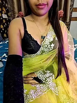 Little  Lia online show from 6, 3, 2025