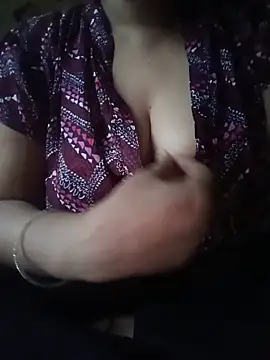 Snapshot of Soniya_444 chatting on 25, 5, 2026 Soniya 444 online show from 25, 5, 2026
