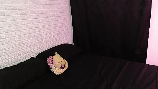 Snapshot of rousstattoo chatting on 21, 1, 2025 rousstattoo online show from 21, 1, 2025