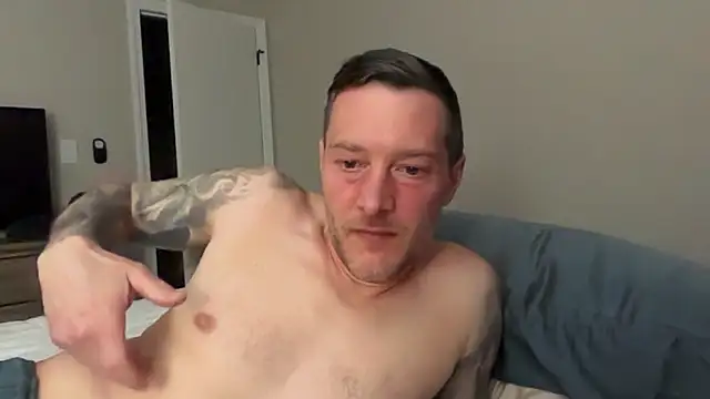 Snapshot of moon-boy chatting on 13, 2, 2025 moon-boy online show from 13, 2, 2025