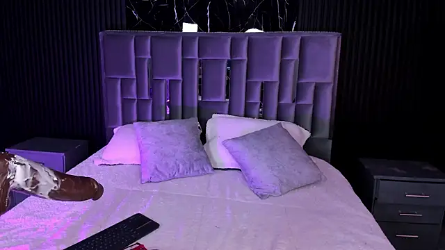 LolaAngellx online show from 18, 11, 2025