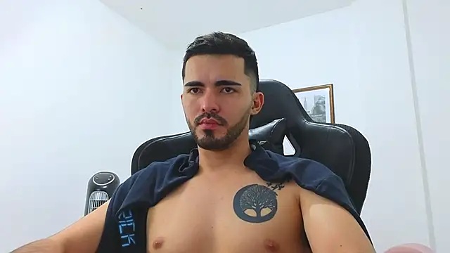 Massimoo 07 online show from 4, 1, 2025