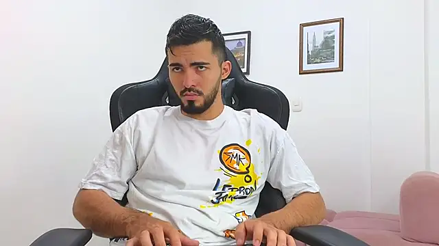 Massimoo 07 online show from 1, 2, 2025