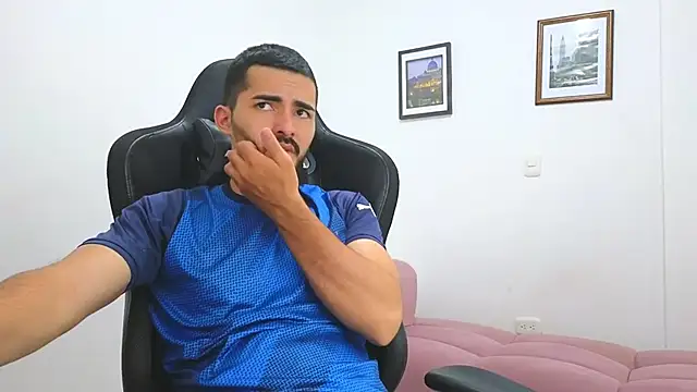 Massimoo 07 online show from 13, 3, 2025