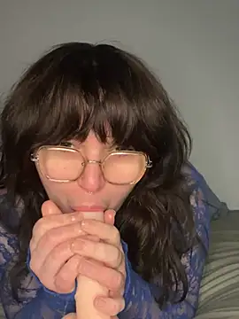 Snapshot of _dwhorekin_ chatting on 5, 2, 2025 dwhorekin online show from 5, 2, 2025