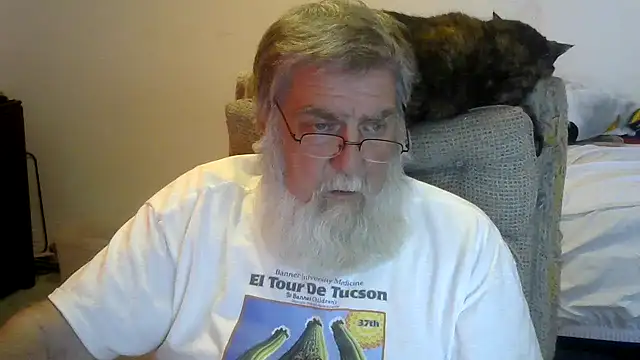 viejo oso online show from 7, 6, 2026