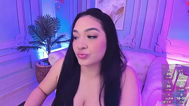 stefany duque1  online show from 12, 11, 2025