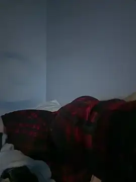 Snapshot of cloudy_couple444 chatting on 23, 12, 2024 cloudy couple444 online show from 23, 12, 2024