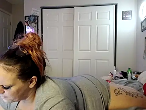 Snapshot of cloudy_couple444 chatting on 18, 10, 2025 cloudy couple444 online show from 18, 10, 2025