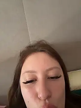 AndreaMood online show from 4, 6, 2026