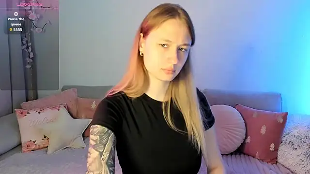 Snapshot of Haley_Vixen chatting on 24, 5, 2026 Haley Vixen online show from 24, 5, 2026