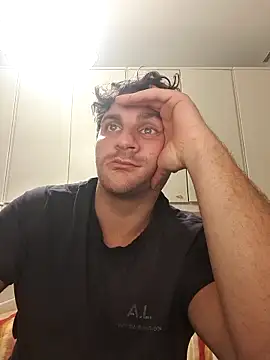 michemichemiche8 online show from 15, 10, 2025