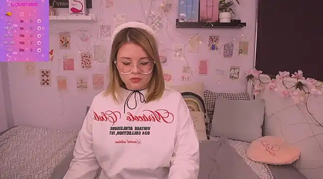 TessPleasure online show from 3, 1, 2025