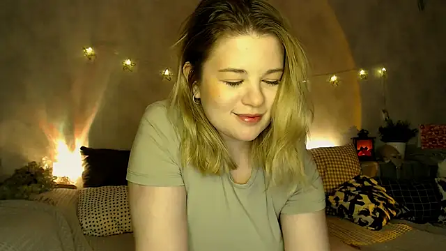 TessPleasure online show from 10, 3, 2025