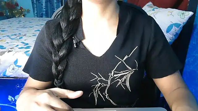 Snapshot of Somiya87 chatting on 5, 6, 2026 Somiya87 online show from 5, 6, 2026