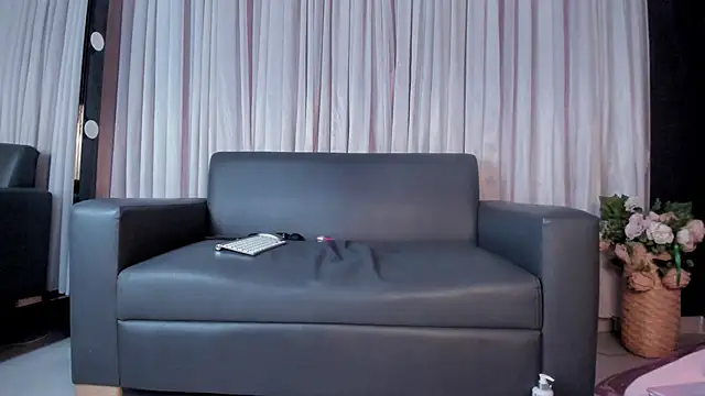 Snapshot of Samantha__cooper chatting on 25, 2, 2025 Samantha  cooper online show from 25, 2, 2025