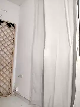 Snapshot of Mia_WAll chatting on 31, 12, 2024 Mia WAll online show from 31, 12, 2024