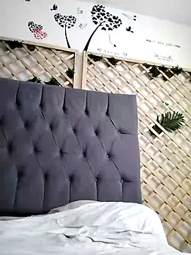 Snapshot of Mia_WAll chatting on 1, 1, 2025 Mia WAll online show from 1, 1, 2025