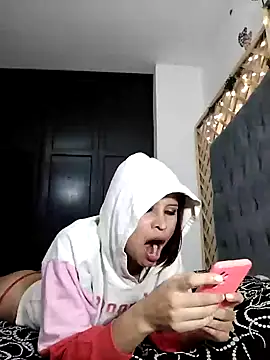 Snapshot of Mia_WAll chatting on 3, 1, 2025 Mia WAll online show from 3, 1, 2025