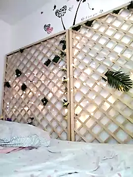 Snapshot of Mia_WAll chatting on 28, 1, 2025 Mia WAll online show from 28, 1, 2025