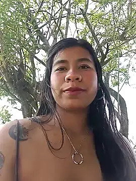 Snapshot of Pamelamilkk_1007 chatting on 11, 1, 2025 Pamelamilkk 1007 online show from 11, 1, 2025