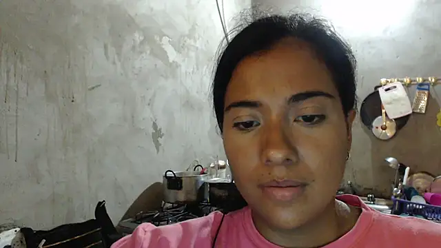 Coral0403 online show from 7, 3, 2025