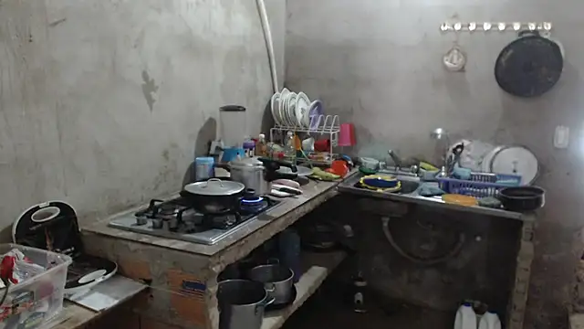 Coral0403 online show from 3, 10, 2025