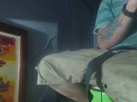 poesnuus999 online show from 15, 4, 2026