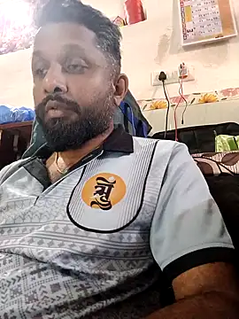 Snapshot of carria_homes chatting on 1, 2, 2025 carria homes online show from 1, 2, 2025