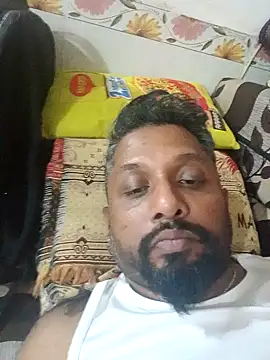 Snapshot of carria_homes chatting on 5, 2, 2025 carria homes online show from 5, 2, 2025