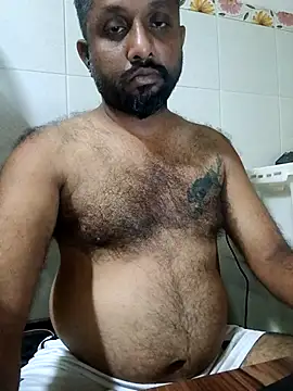 Snapshot of carria_homes chatting on 5, 12, 2025 carria homes online show from 5, 12, 2025