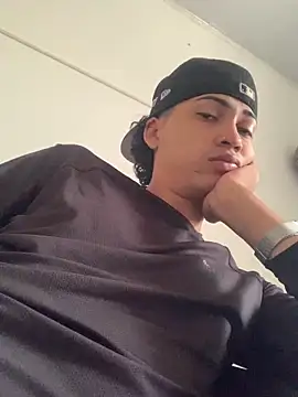 Snapshot of Br4ndxpimm chatting on 7, 4, 2026 Br4ndxpimm online show from 7, 4, 2026