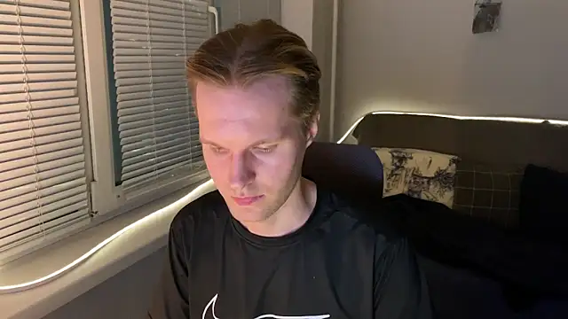 Snapshot of Leonnextdoor chatting on 9, 1, 2026 Leonnextdoor online show from 9, 1, 2026