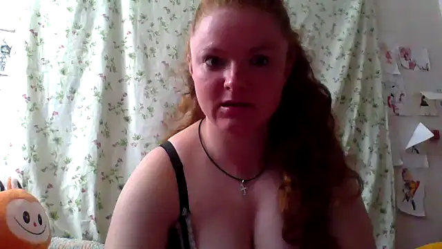 Snapshot of Rae_Jeannie chatting on 19, 4, 2026 Rae Jeannie online show from 19, 4, 2026