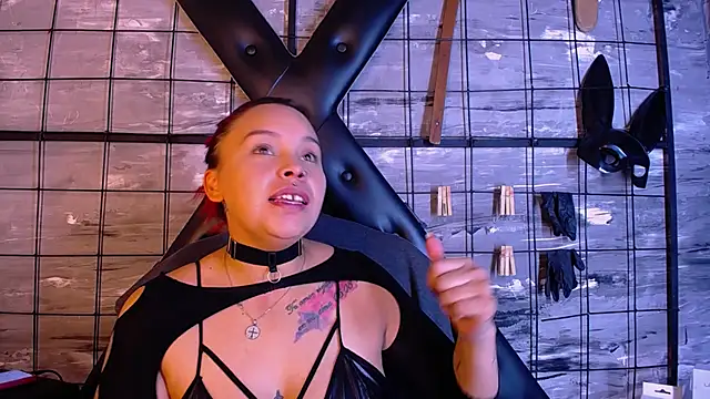 Snapshot of Alana_Roth chatting on 31, 10, 2025 Alana Roth online show from 31, 10, 2025