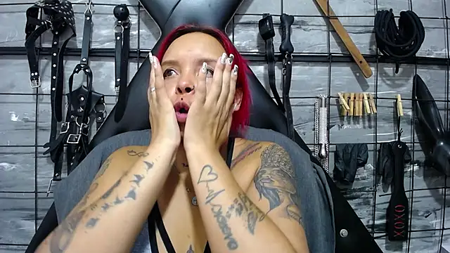 Snapshot of Alana_Roth chatting on 6, 2, 2026 Alana Roth online show from 6, 2, 2026