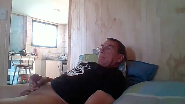Snapshot of santiagon2015 chatting on 30, 11, 2025 santiagon2015 online show from 30, 11, 2025